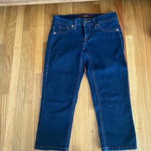 Juniors denim capris